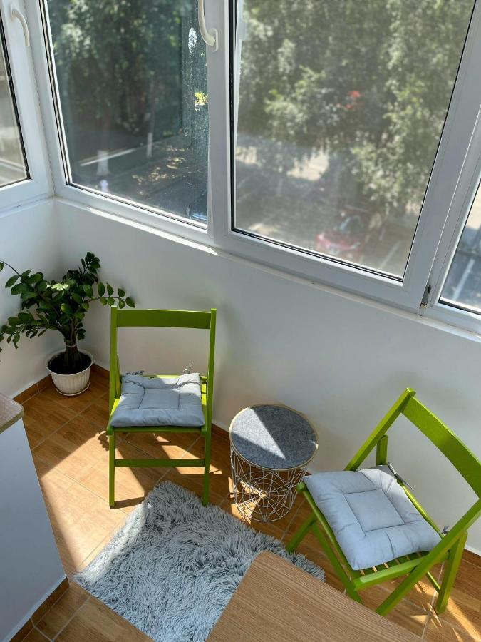 オラデアCarla'S Apartamentアパートメント エクステリア 写真